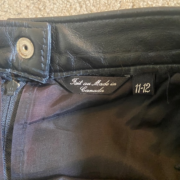 Vintage Ada Leather Skirt - Size tag 11-12 fits like Size 6-8 - Picture 4 of 7